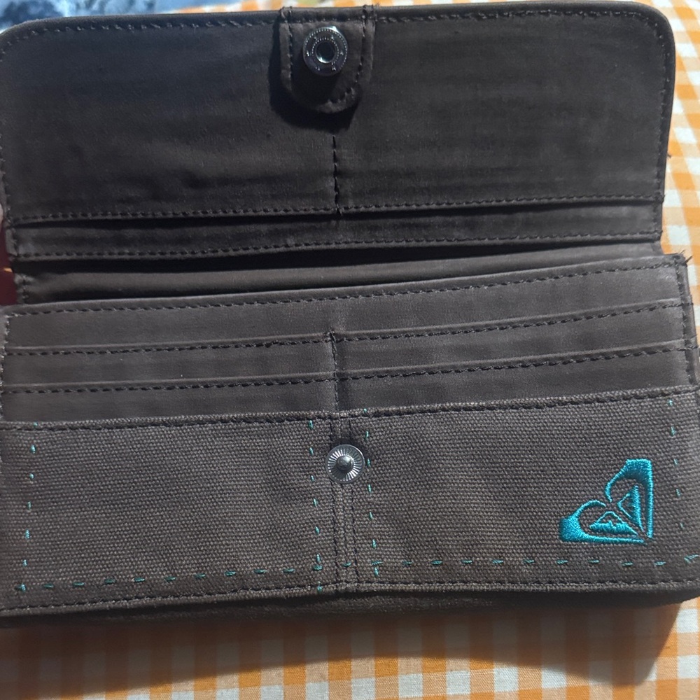 Gray Roxy wallet - Picture 2 of 7